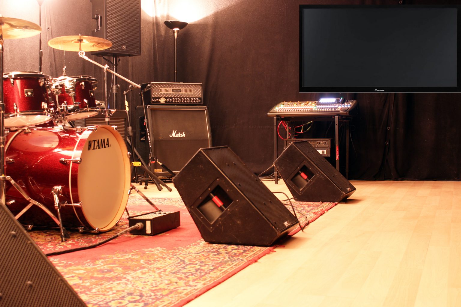 Rehearsal Studio Toronto | Best Rooms Gear and Service